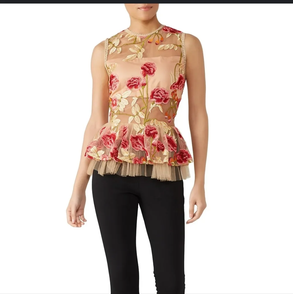 🌺 Floral Embroidered Beautiful Sleeveless Somewhat Sheer Top By Vone - Size 6❤️ - Picture 2 of 11